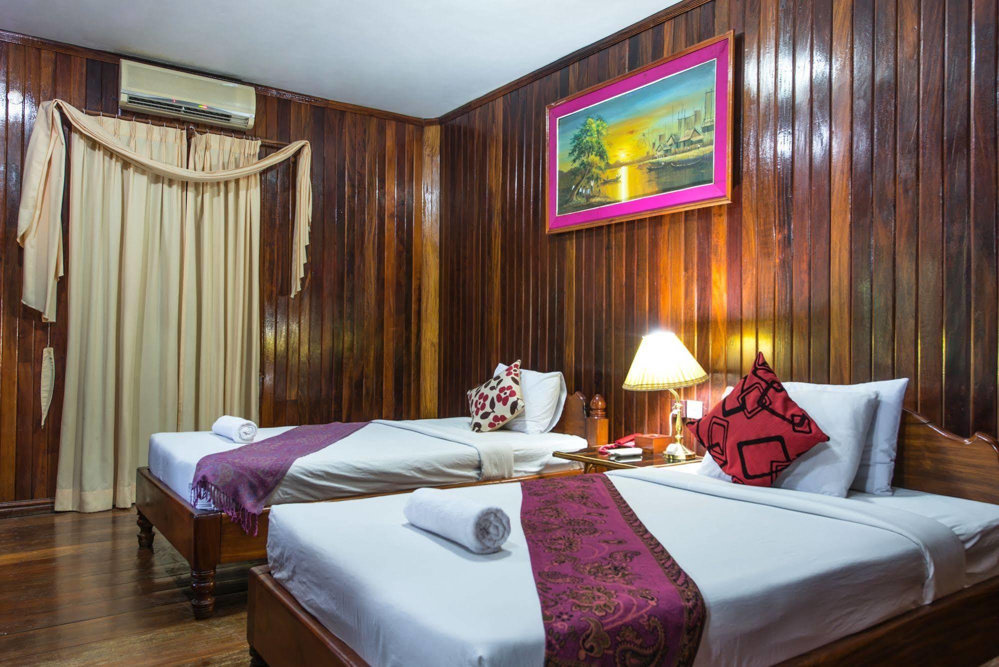 Neak Pean Hotel - Wooden House Siem Reap Exterior photo
